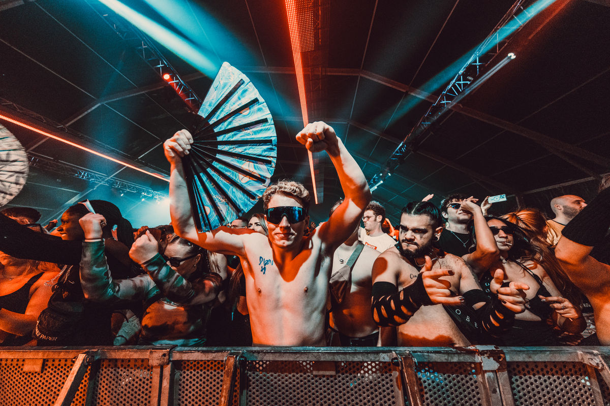 Loading... just a sec